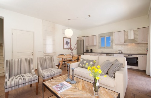 Makriotika Villa | Welcome to Amarianos Villas!