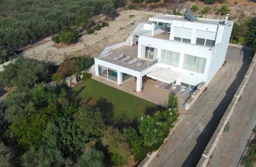 Heraklion Villa | WhiteBlue Spa Villa, By IdealStay Experience