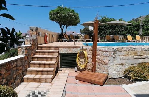 Stalida Apartment | Wohnung "Terrasse am Pool" by Interhome