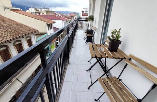 Ioannina Town Centre Apartment | WOOD & WHITE APPARTMENT WITH 2 BEDROOMS IN CENTER