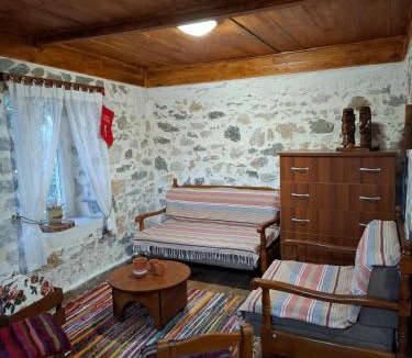 Kymi-Aliveri Apartment | Woodstone House