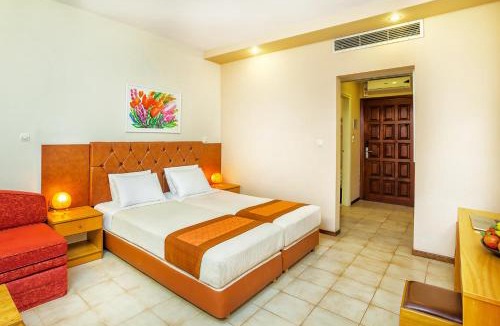 Possidi Hotel | Xenios Possidi Paradise Hotel