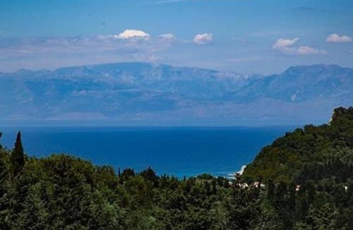 Peroulades House | Zacharenia Cozy House with Sea Views