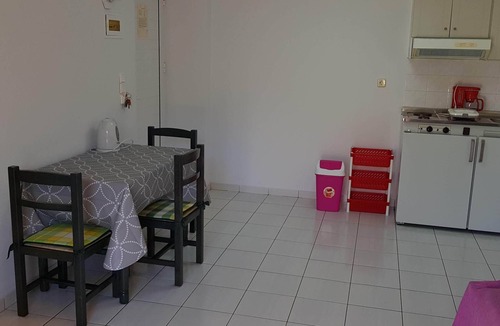 Agii Apostoli Apartment | Zinovia One Bedroom Apartment with Balcony 1