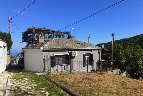 Ξυλοπετρα/Wood & stone house in Tsagarada