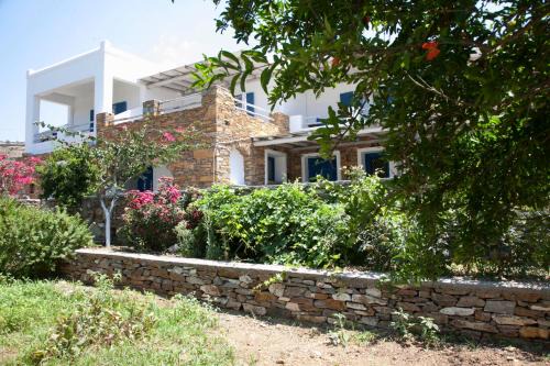 Ο Μήλας in Agios Dimitrios