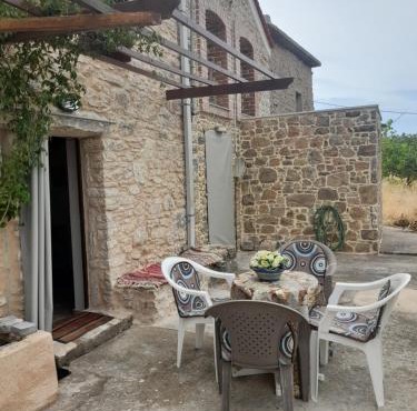 Παραδοσιακή κατοικία "ΧΡΥΣΑ" ΑΝΑΒΑΤΟΣ in Chios
