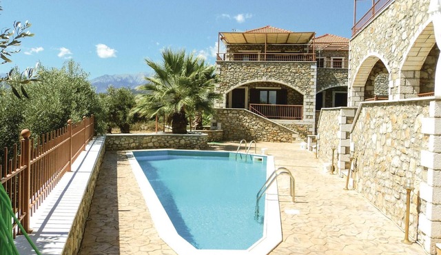 2 bedroom beautiful home in Astros Peleponese in Astros Peleponese