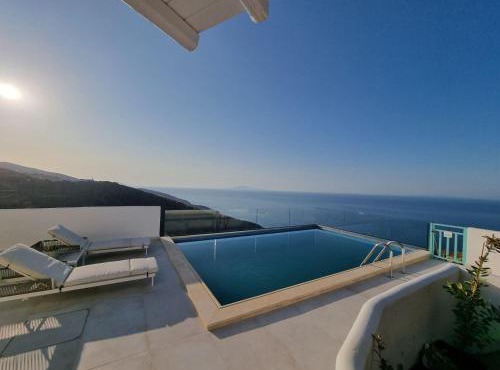 65 Stairs Τo Ηeaven Private Pool in Ano Meria