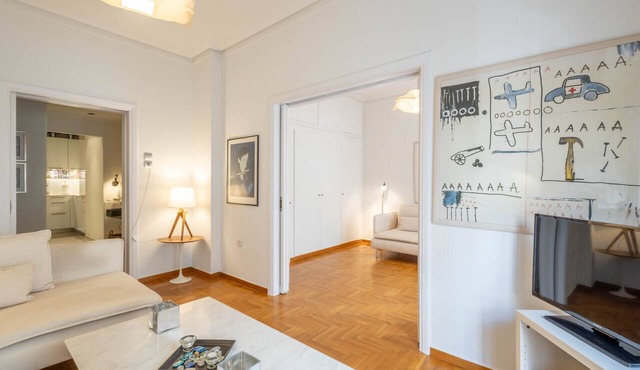 A Cozy 2bdr Apt in Kolonaki of Athens in Athens