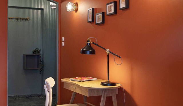 A happy 2 Bdr apartment that has a soul in Athens