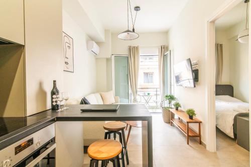 A43 Renovated in 2025 Great base for Koukaki in Athens
