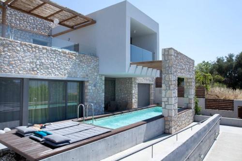 Accessible Villa Katoi in Angón