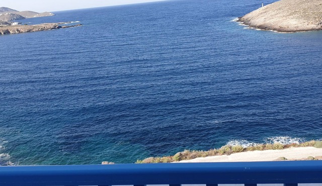 Admiral's villa at loutra kithnos in KITHNOS