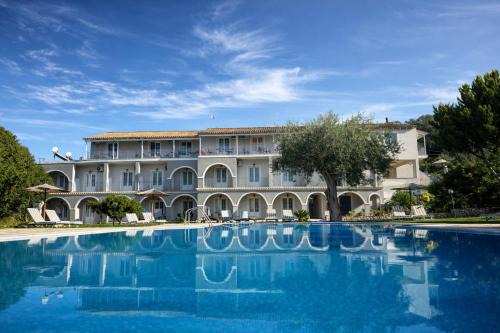 Adriolos Apartments in Liapades