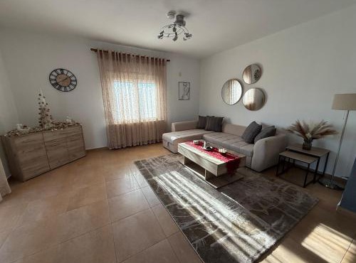 Aeolus Residences - Cozy Family House with Yard in Drama