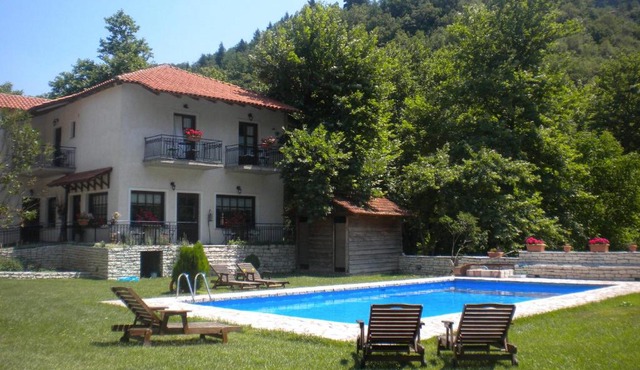 Agrampeli in Karpenisi