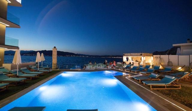 Aianteion Bay Luxury Hotel & Suites in Aiándion