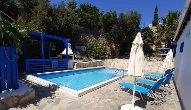 Air-Conditioned Villa with Private Pool and Gardens Solely for the use of Guests of Aisling Villa in Rethymno