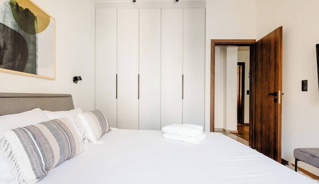 Ako25 - Cozy 1BR Apt with Balcony in Metaxourgeio in Athina