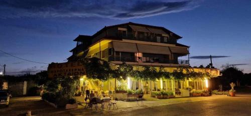 Aktaion Hotel in Skála Alykís