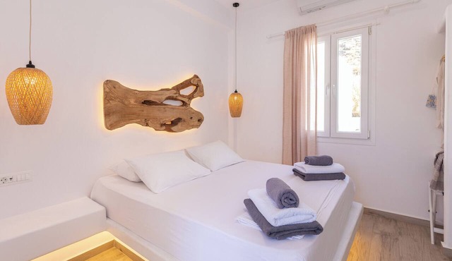 Alexandra Suites & Rooms - MYKONOS PORT in Mykonos