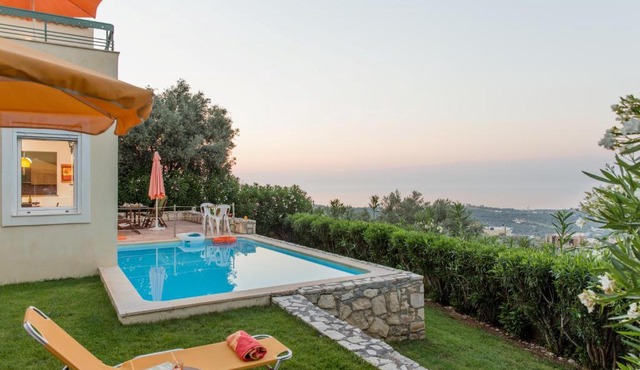 Alkistis Villa in Maroulás