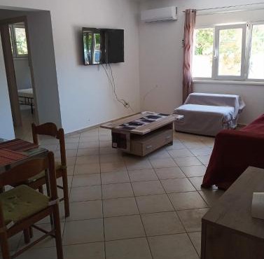 Amygdalos Room in Kómi