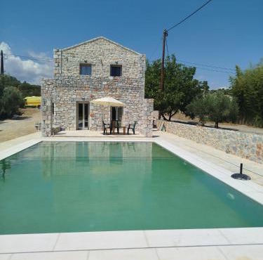 Anastasakos villas in Mavrovouni