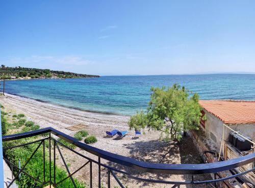 anatoli by the sea in Skala Mistegnon