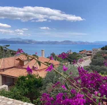 Anaval's View Apartments in Kiveri