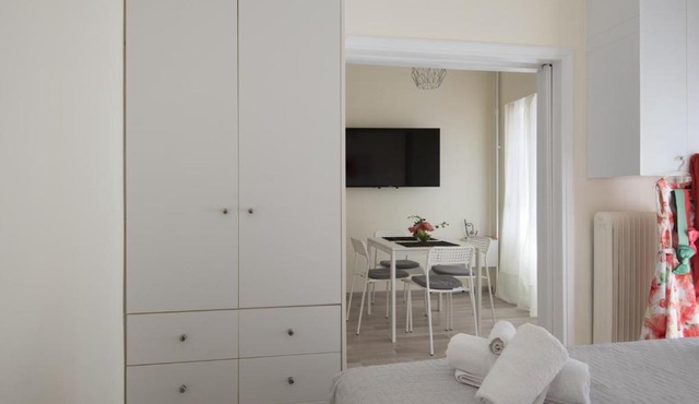 ANDIE Renovated Flat for 2 in Keramikos in Athens