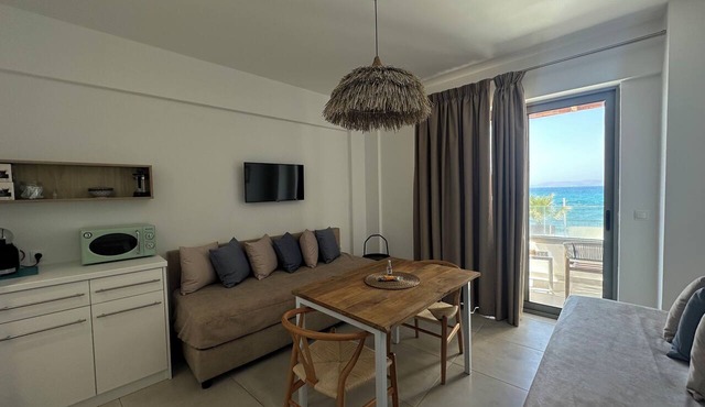 Anfi Suites 5 - Sea View & Sunset Balcony - 4 guests in Kato Gouves