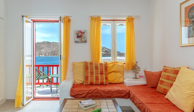 Apartment 'Apollon House' with Sea View, Wi-Fi and Air Conditioning in Mýkonos City