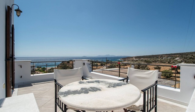Apartment 'Cozy Private Panoramic Seaview' with Sea View, Wi-Fi and Air Conditioning in Moutsouna Naxos