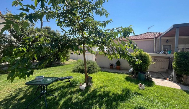 Apartment 'Elea' with Mountain View, Wi-Fi and Air Conditioning in Epanomi