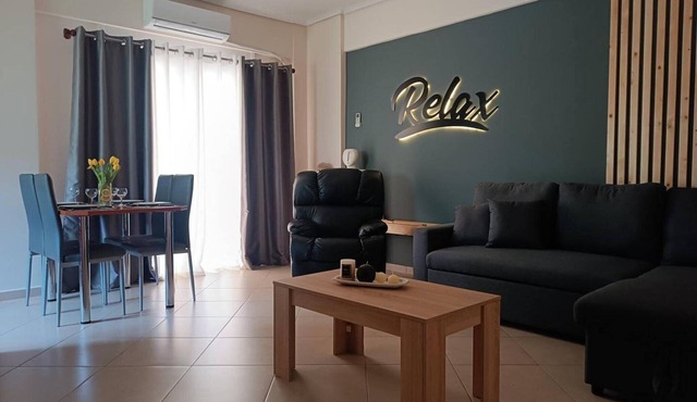 Apartment 'Local Paradise Xilokastro Deluxe - Duplicate' with Sea View, Wi-Fi and Air Conditioning in Kato Loutro