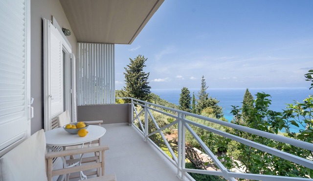 Apartment 'Myrto Homes Agios Nikitas Lefkada 1' with Sea View, Wi-Fi and Air Conditioning in Agios Nikitas