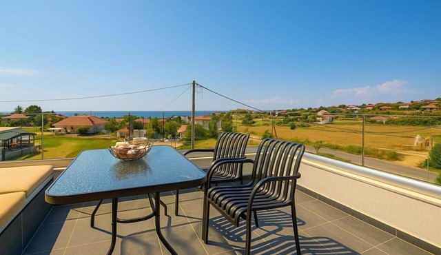 Apartment 'One Bedroom' with Sea View, Wi-Fi and Air Conditioning in Νέα Ποτίδαια