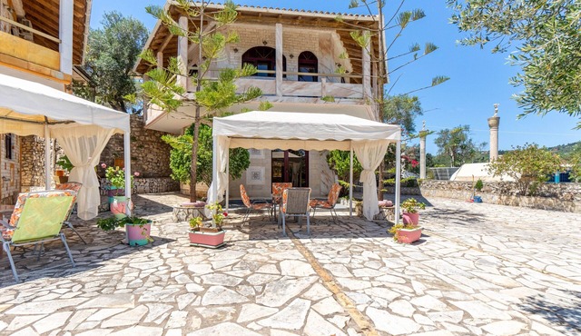 Apartment 'Paco's Resort Family Villa 10' with Sea View, Wi-Fi and Air Conditioning in Paxoi