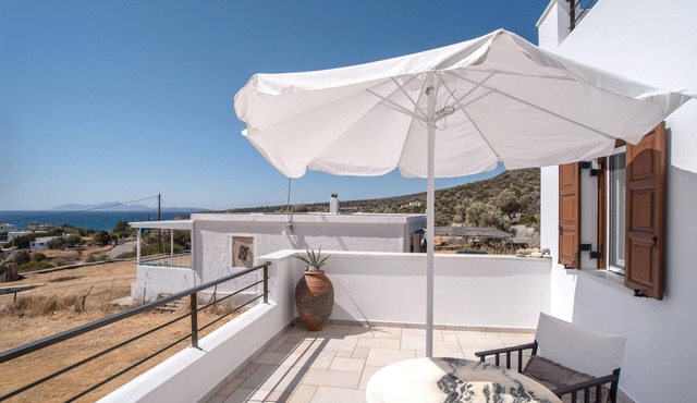 Apartment 'Peaceful, Panoramic Seaview Retreat' with Sea View, Wi-Fi and Air Conditioning in Moutsouna Naxos