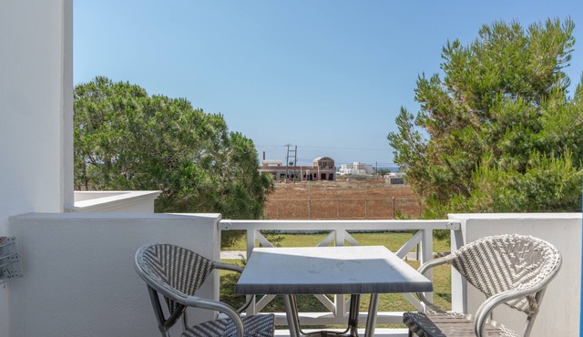 Apartment 'Studio in A Family Hotel' with Wi-Fi and Air Conditioning in Αγ. Γεώργιος