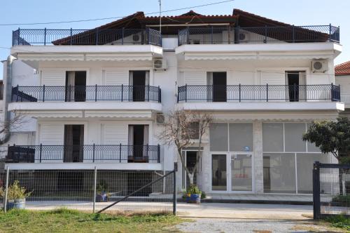 Apartments Stavroula Ηospitality in Nea Vrasna