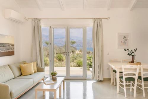 Apollonides Seafront Villa 2 Melete in Lixouri