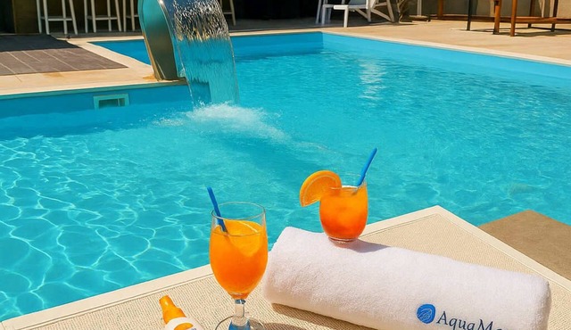 Aquamare Studios - Seaview Suite & Pool Getaway in Pefkochori
