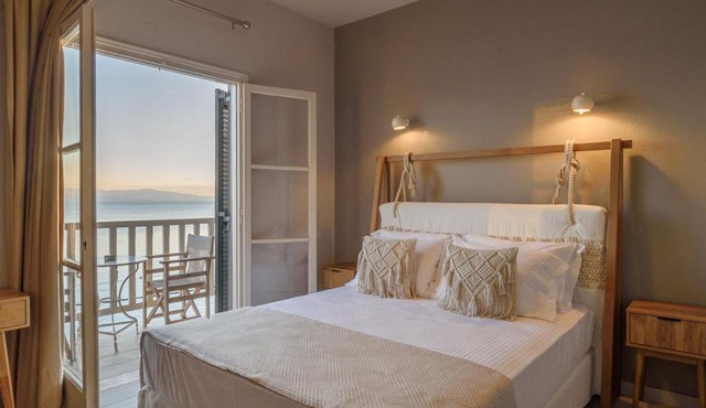 Archontiko Seaside Hotel-Beachfront Blue Experience in Platanias