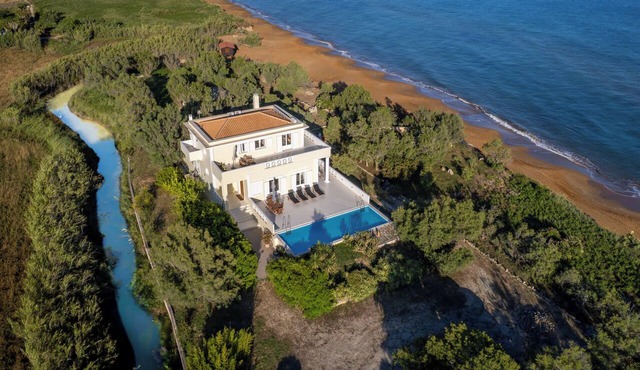 Argilea Villa, Argilea Villa in Lixouri