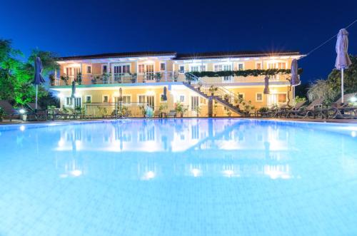 Artemis Apartments in Kipseli