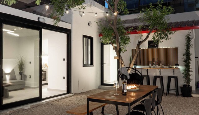 Athelio Boutique Home Private Garden Outdoor Bar Near Metro in Pireas