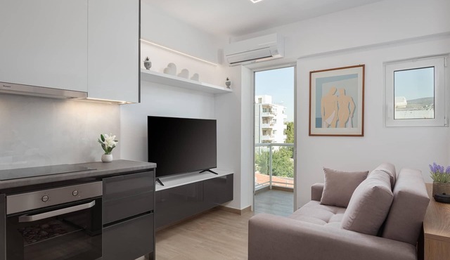 Athenian Riviera Seaside Suite in Vouliagmeni